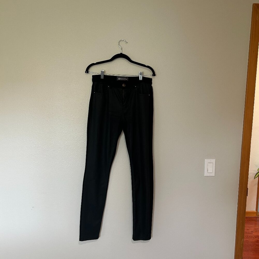 Reitmans skinny Jeans black with fun front panel   Size 9